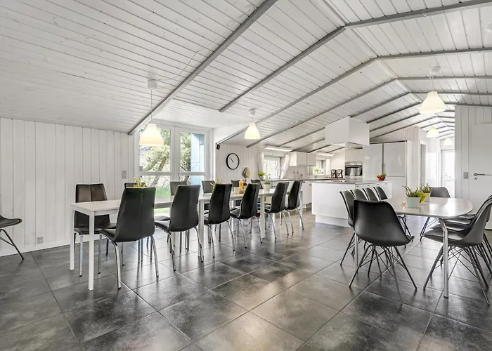 Holiday home Janita - 800m From The Sea By Interhome